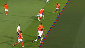 【足球知識】什麼是越位(offside)?如何解釋給不懂世界盃足球的女朋友聽 | AT99娛樂城
